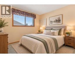 4316 53 Street NE - photo 17