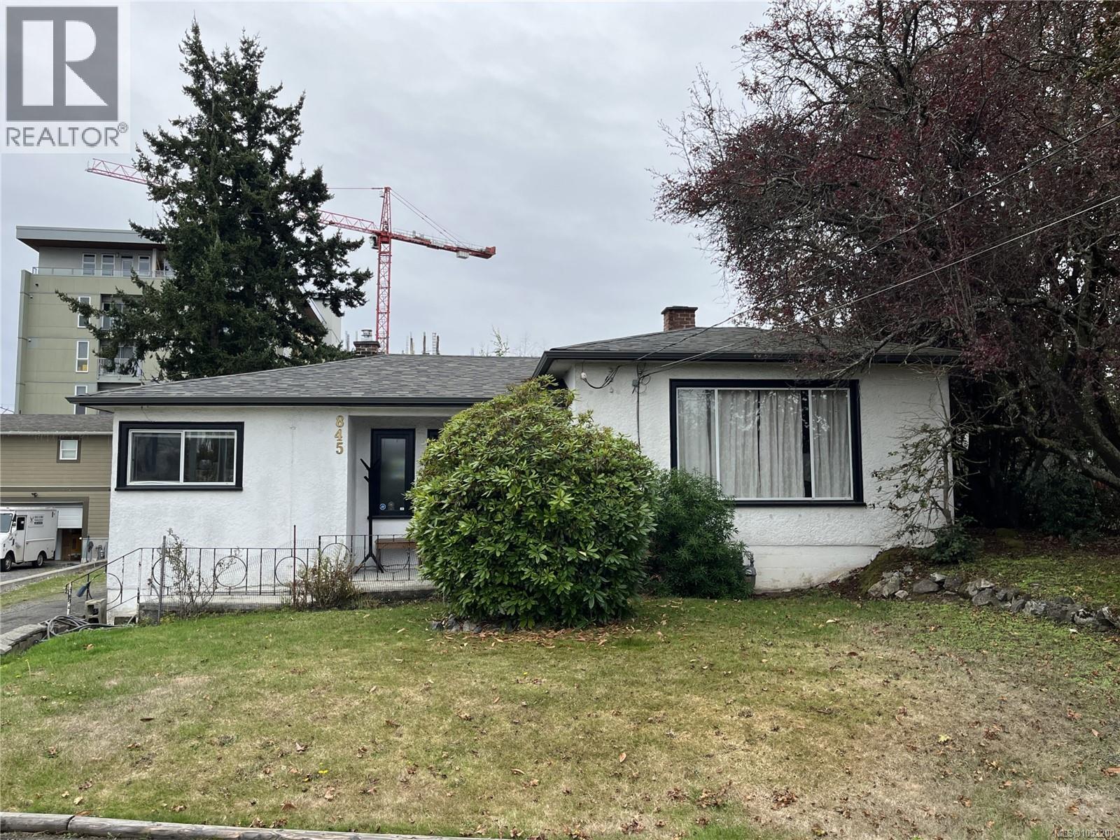 845 Old Esquimalt Rd - 9