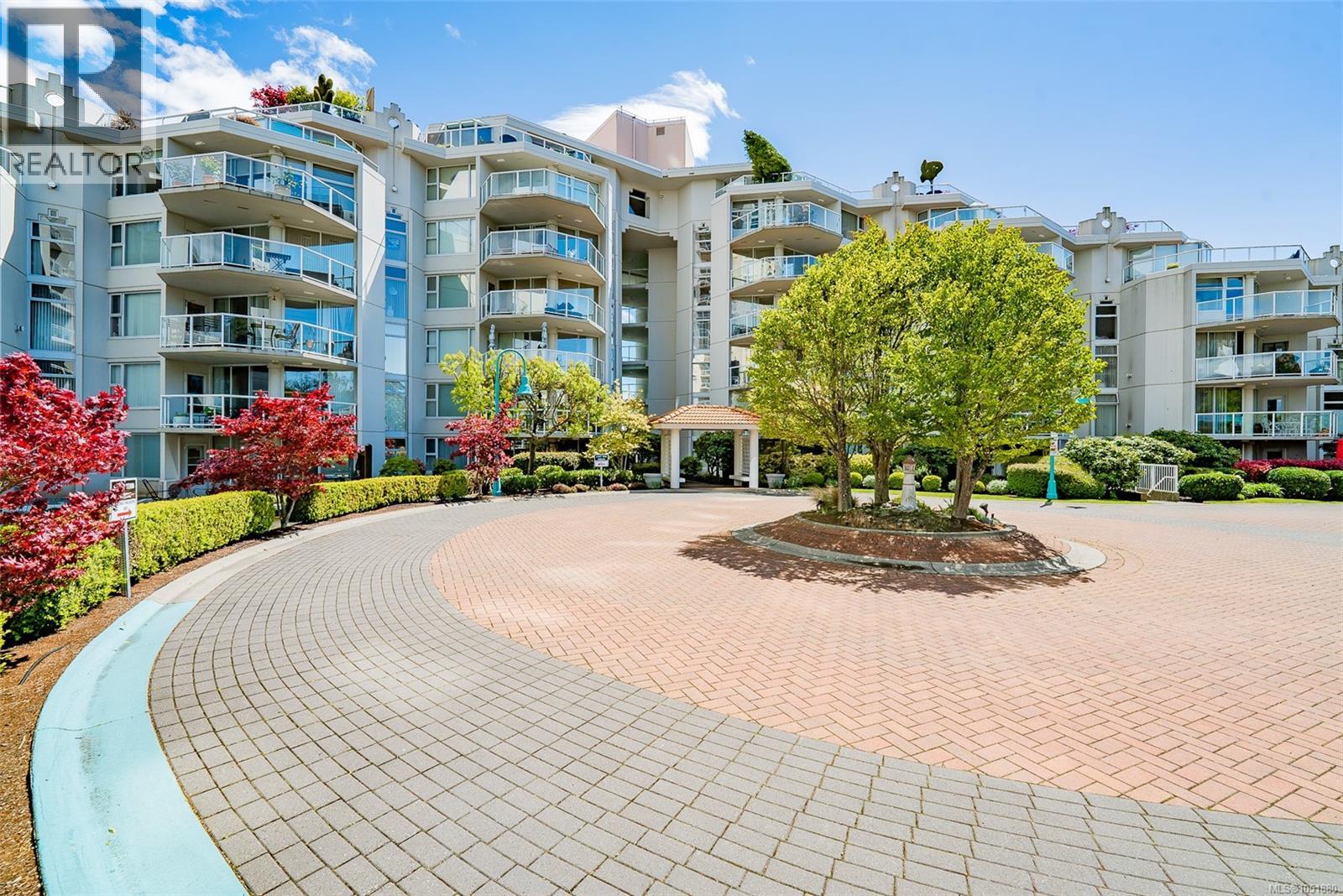 #311 158 Promenade Dr - 43