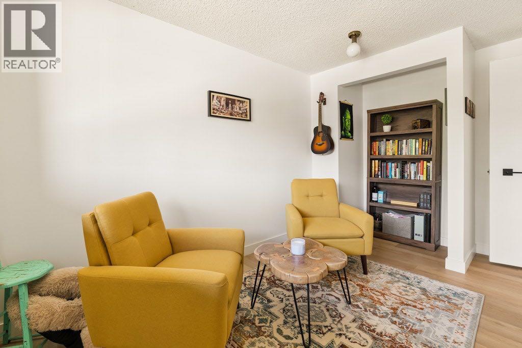 9, 5019 46 Avenue SW - photo 41
