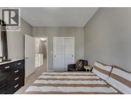 32 Carrington Manor NW - photo 25