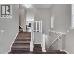 32 Carrington Manor NW - photo 4