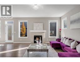 32 Carrington Manor NW - photo 8