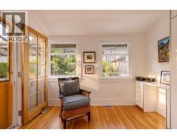 1955 E 8th Avenue, Vancouver, BC V5N1T9 Photo 11