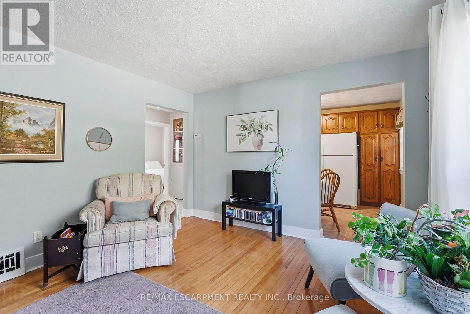 600 HAGER AVENUE - 7