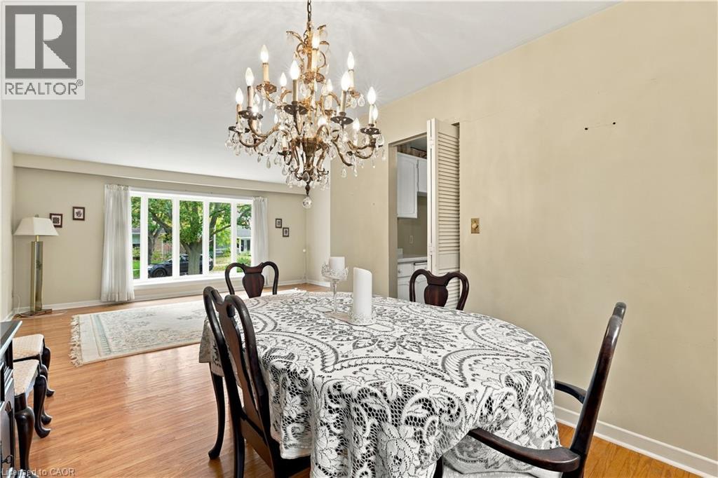 688 CHERRYWOOD Drive - 10
