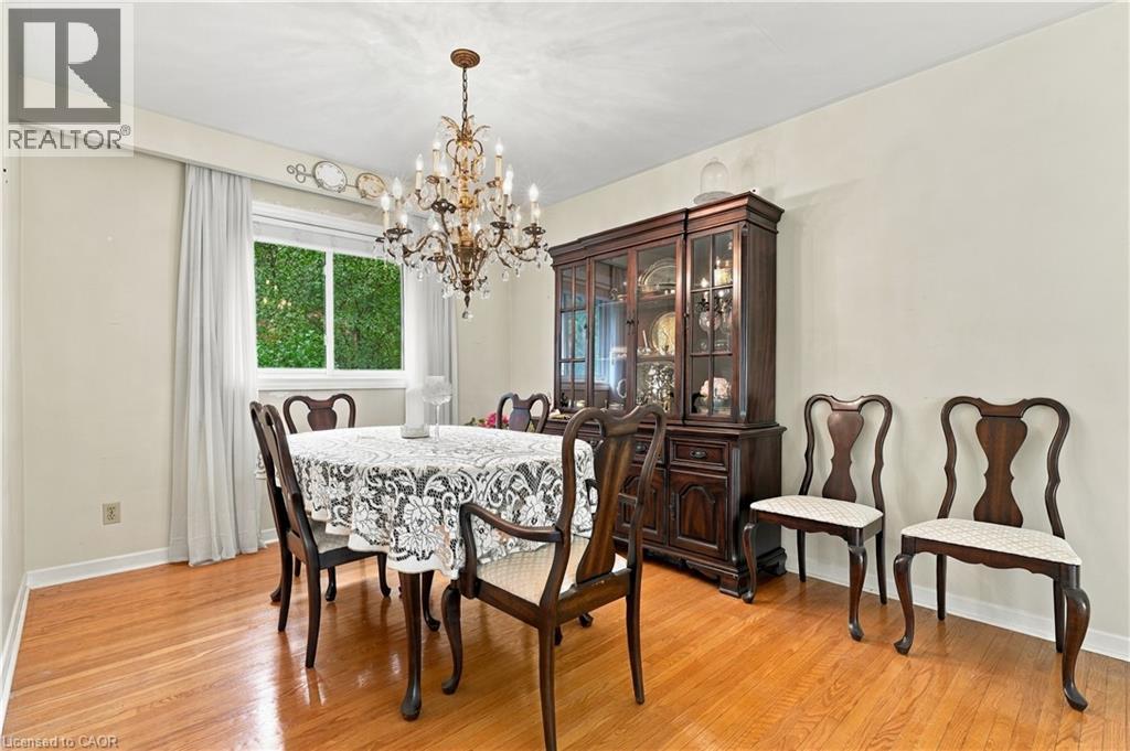 688 CHERRYWOOD Drive - 11