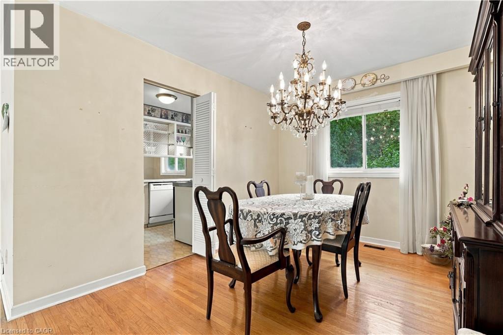 688 CHERRYWOOD Drive - 12