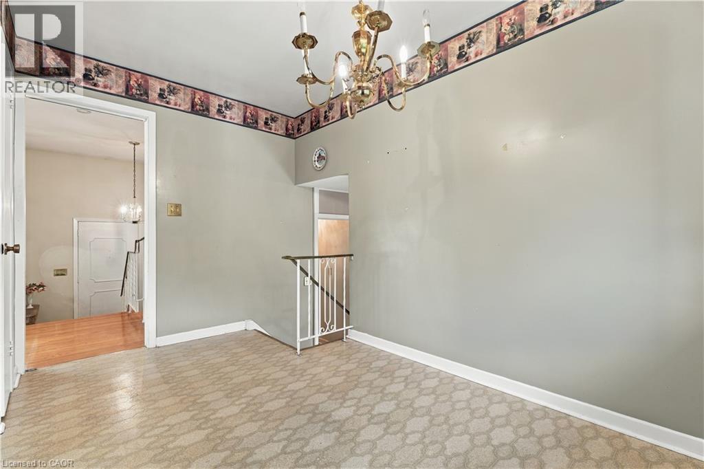 688 CHERRYWOOD Drive - 17