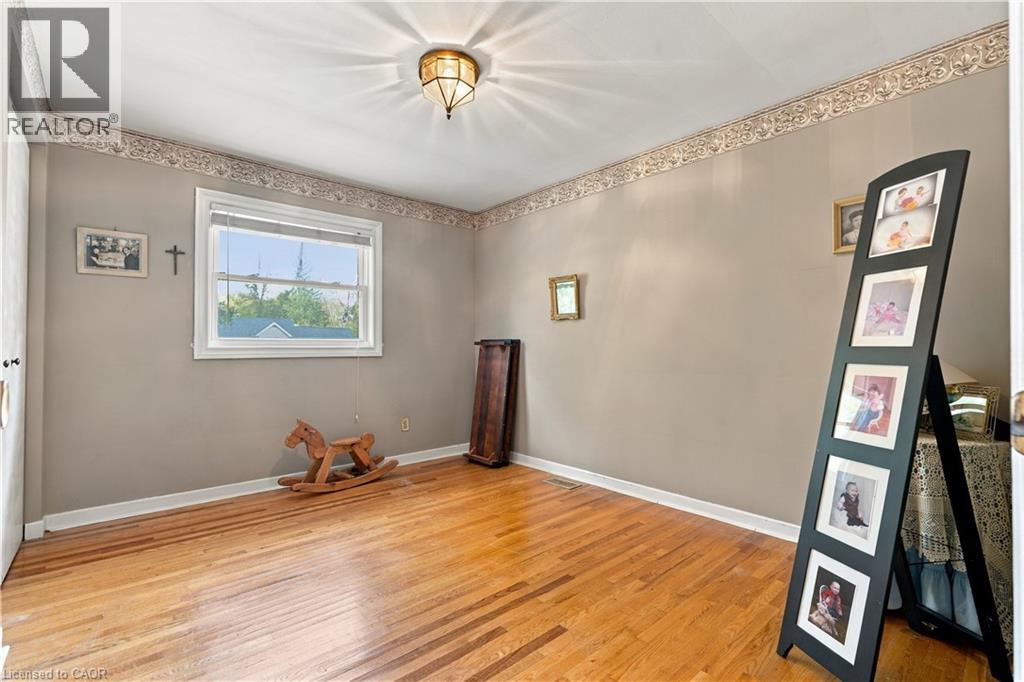 688 CHERRYWOOD Drive - 32