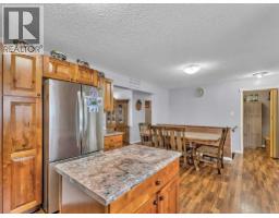 Den - 12002 Range Road 65, Rural Cypress County, AB T0K1Z0 Photo 13