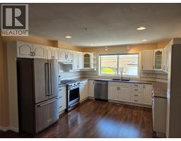 Kitchen - 12300 Pinehurst Place Unit# 2, Osoyoos, BC V0H1V4 Photo 9