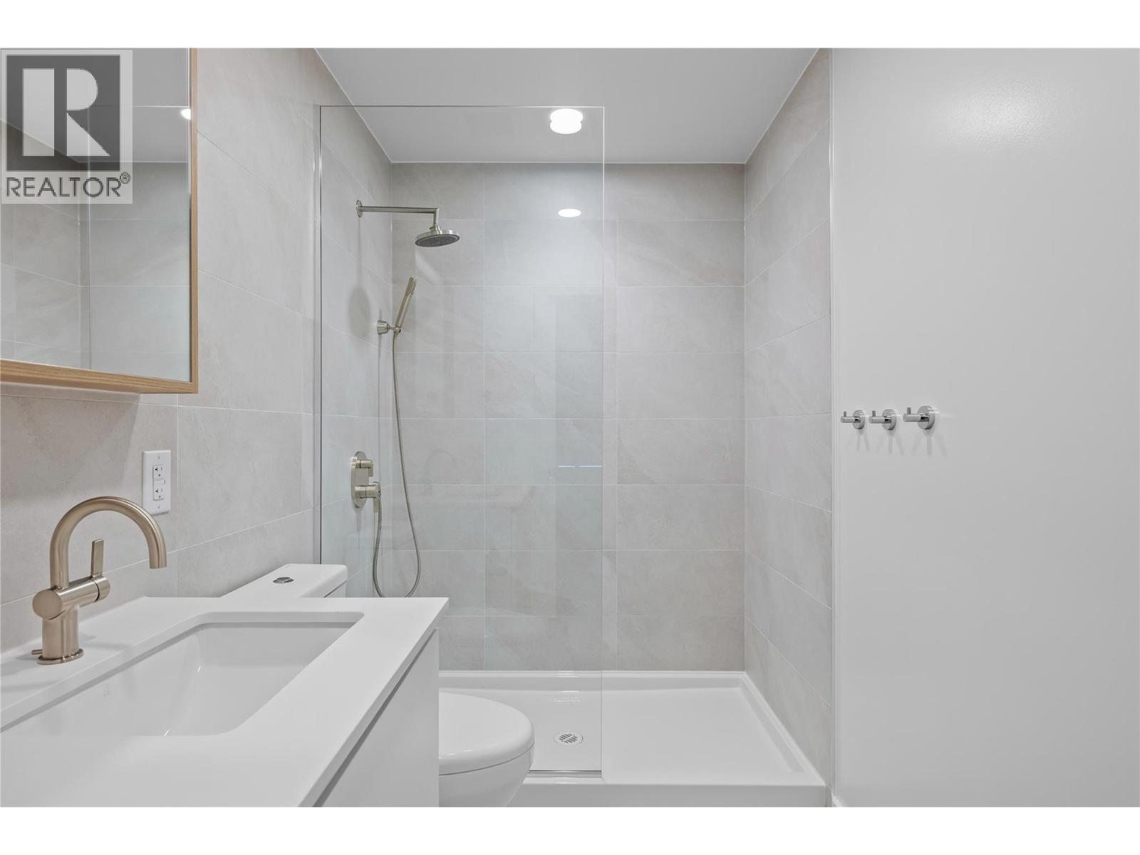 208 2760 Olalla Road, West Kelowna