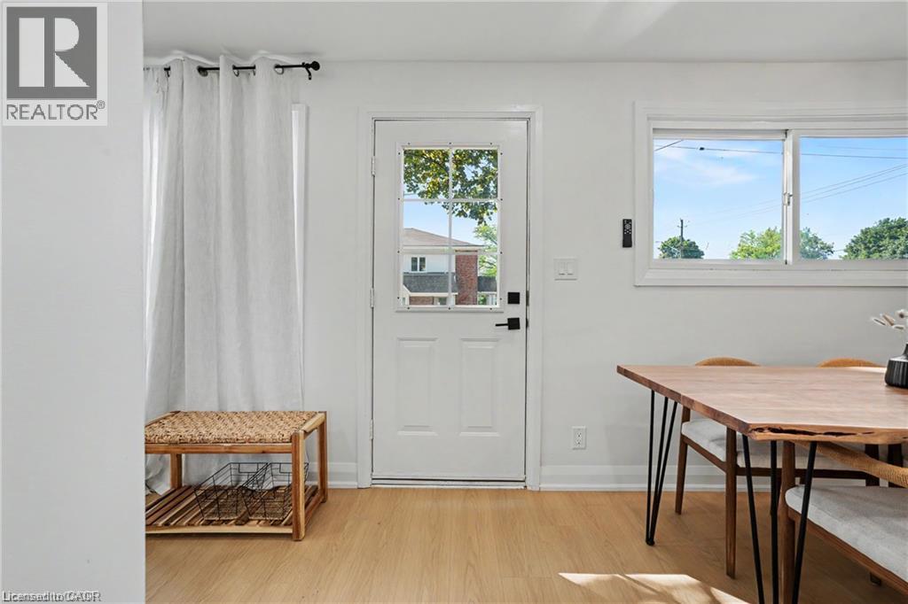 311 EAST 14TH Street, Hamilton — photo 8