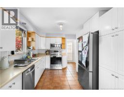 Living room/Dining room - 12 Fairview Drive, Moncton, NB E1E3C6 Photo 11