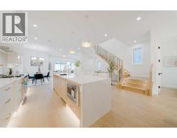 2207 Victoria Crescent NW - photo 13