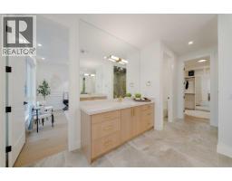 2207 Victoria Crescent NW - photo 25