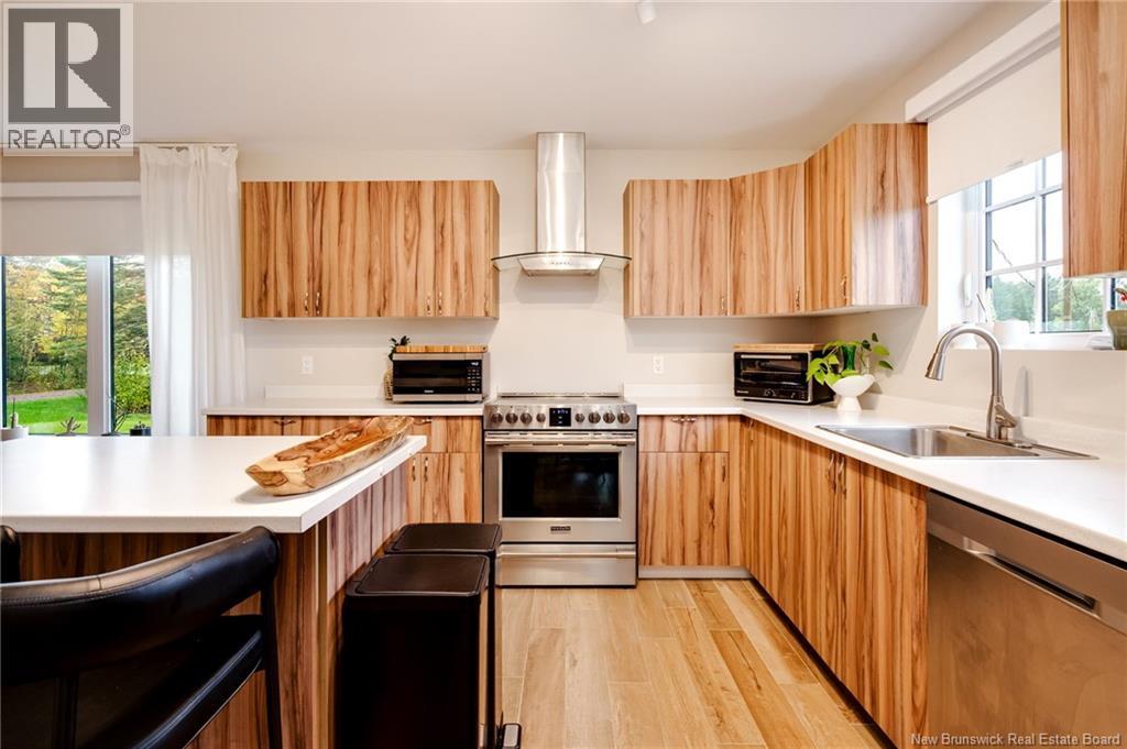 361 Kinnear Road - 15
