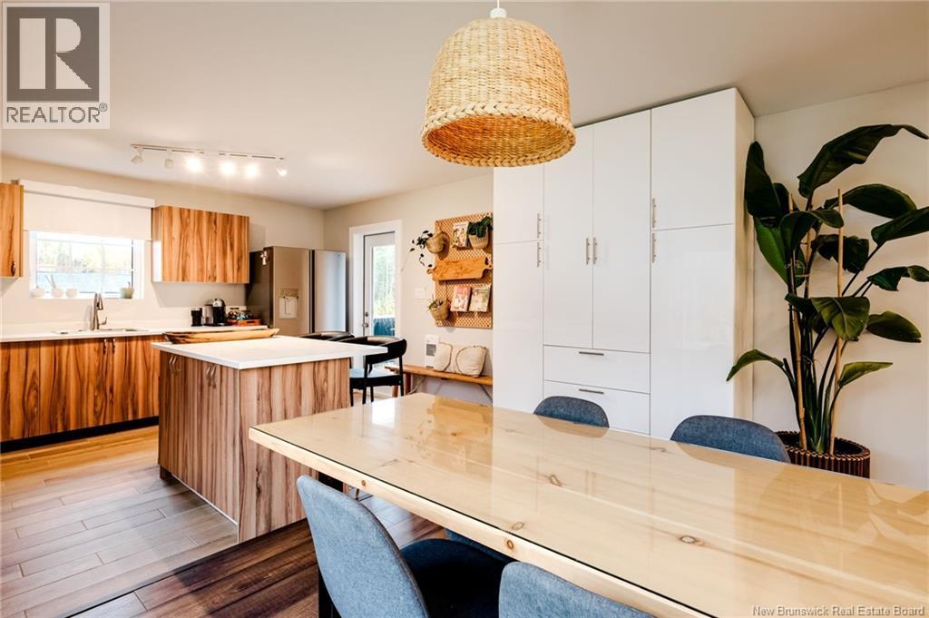361 Kinnear Road - 10
