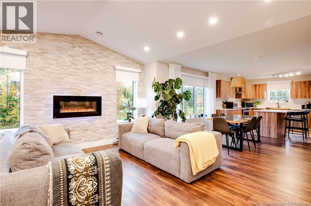 361 Kinnear Road - 4