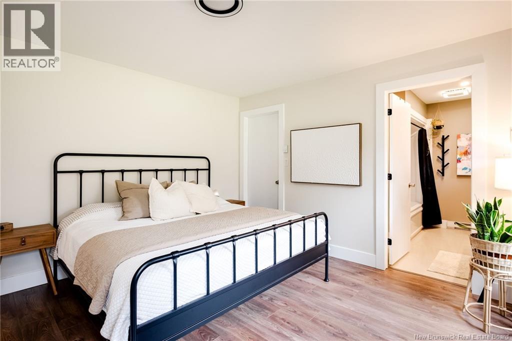 361 Kinnear Road - 22