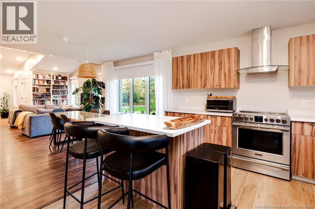 361 Kinnear Road - 14