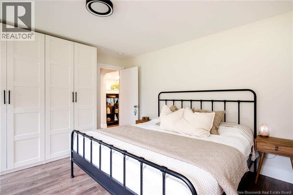 361 Kinnear Road - 23