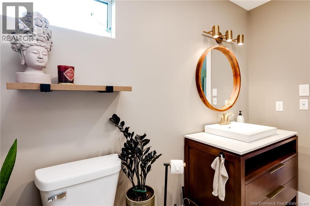 361 Kinnear Road - 25