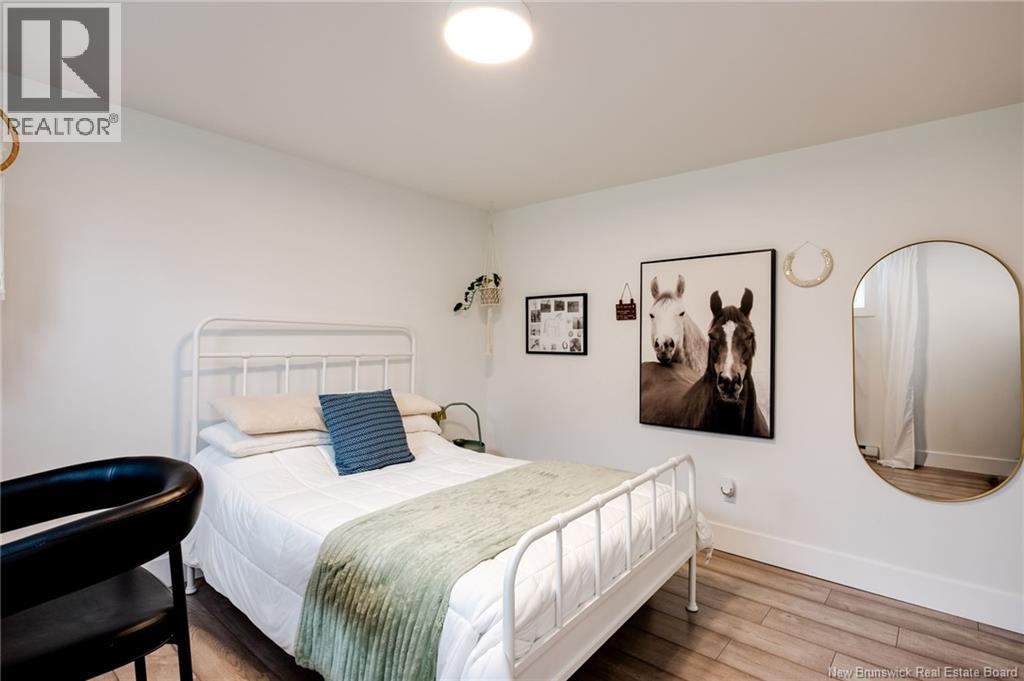 361 Kinnear Road - 35