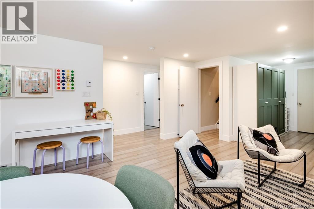 361 Kinnear Road - 39