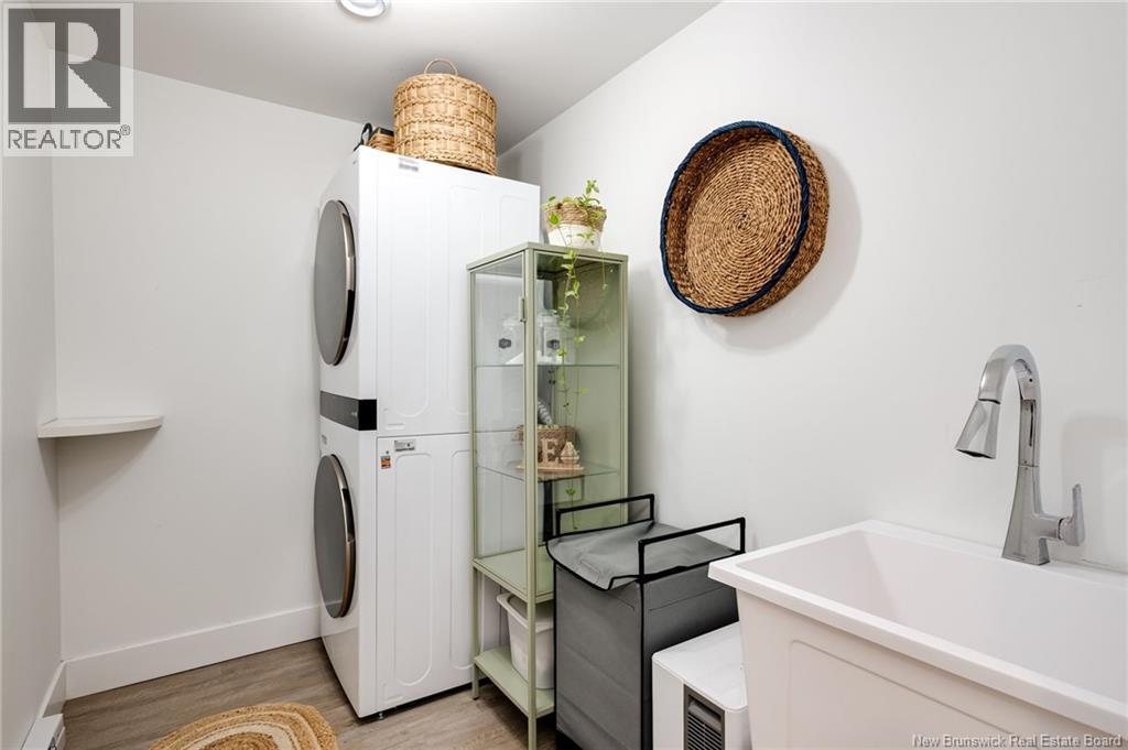 361 Kinnear Road - 41