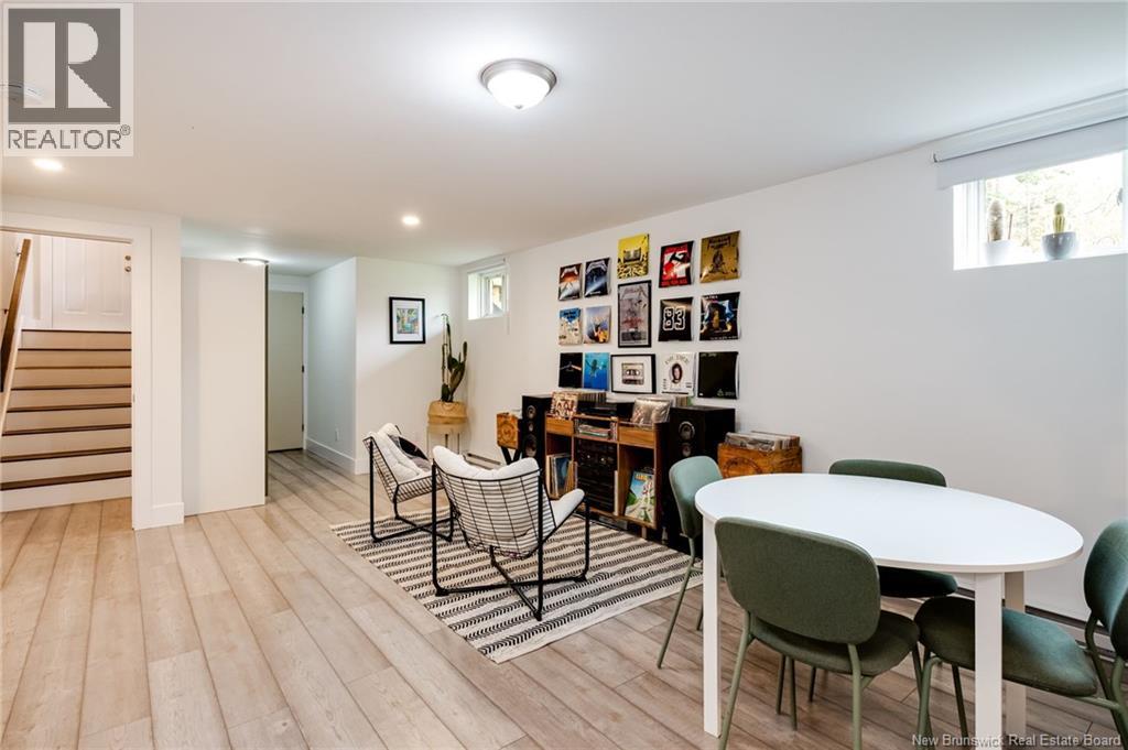361 Kinnear Road - 32