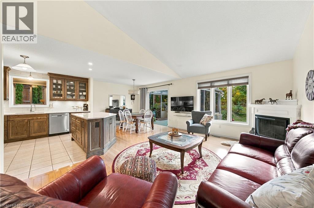 102 COURT Drive - 6