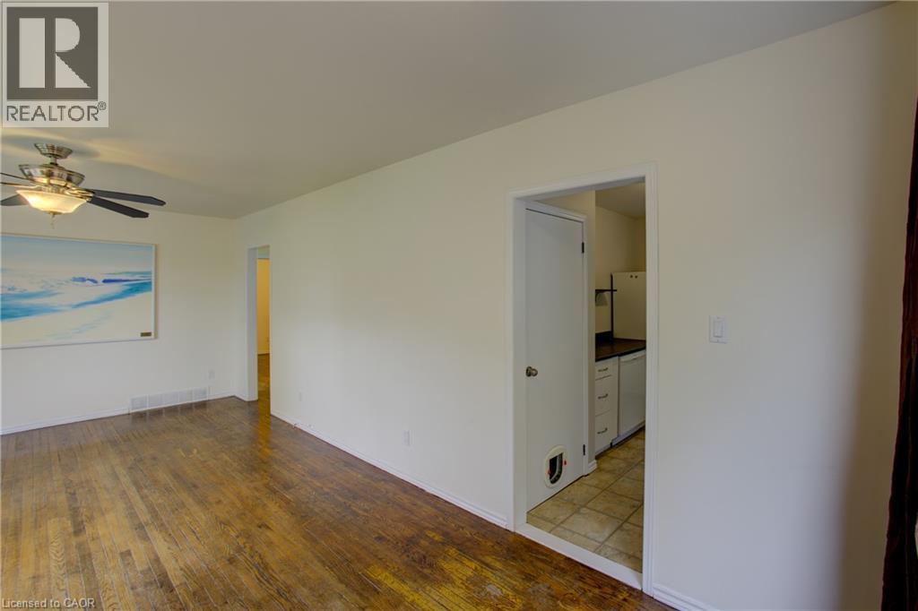 15 DUMBARTON Street, Guelph — photo 12