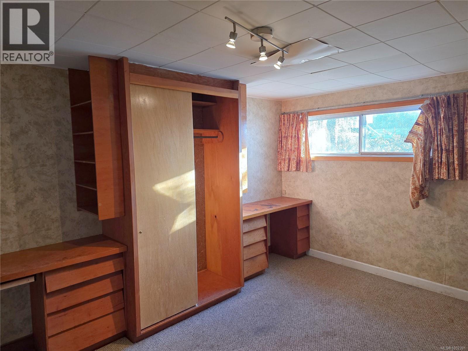 2766 Island View Rd - 23