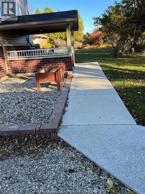 190 WALNUT LANE - 17