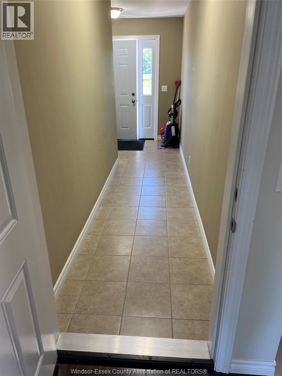 190 WALNUT LANE, Harrow — photo 3