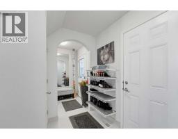 Living room - 97 Panora Way Nw, Calgary, AB T3P1E5 Photo 6