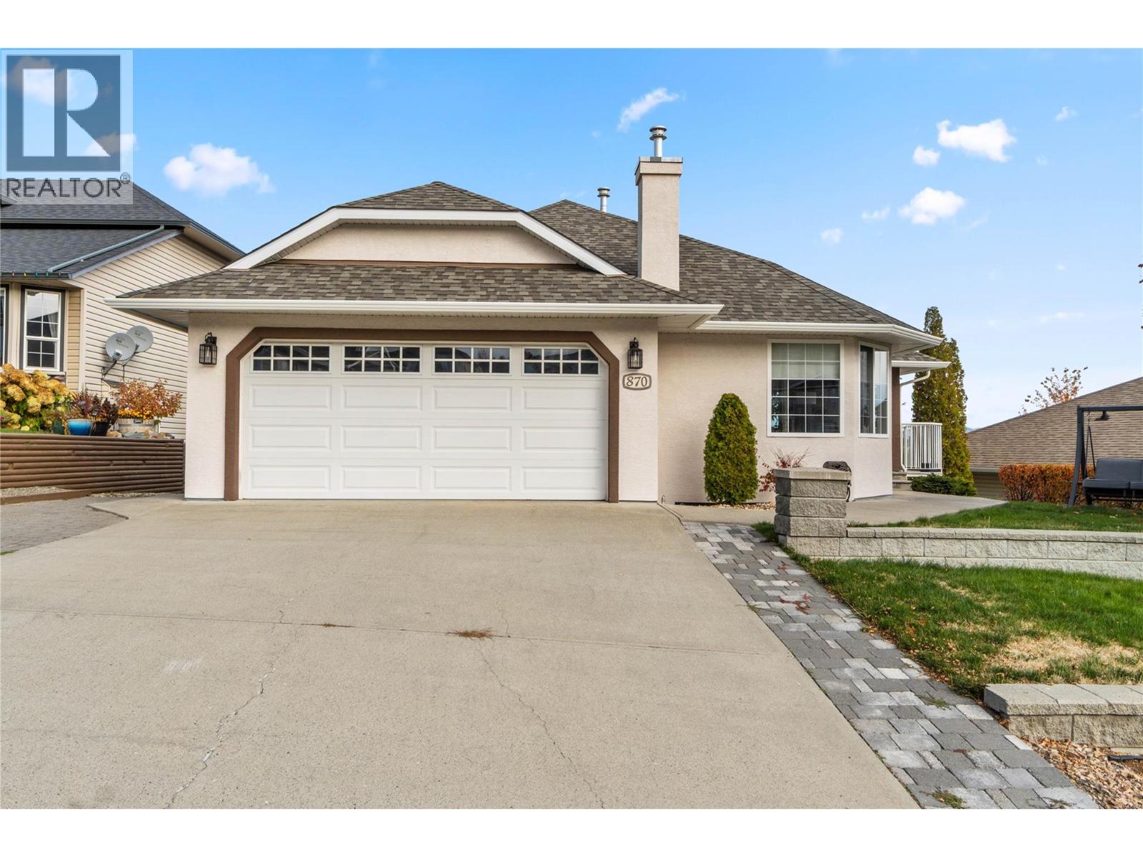 870 Regent Crescent - 1