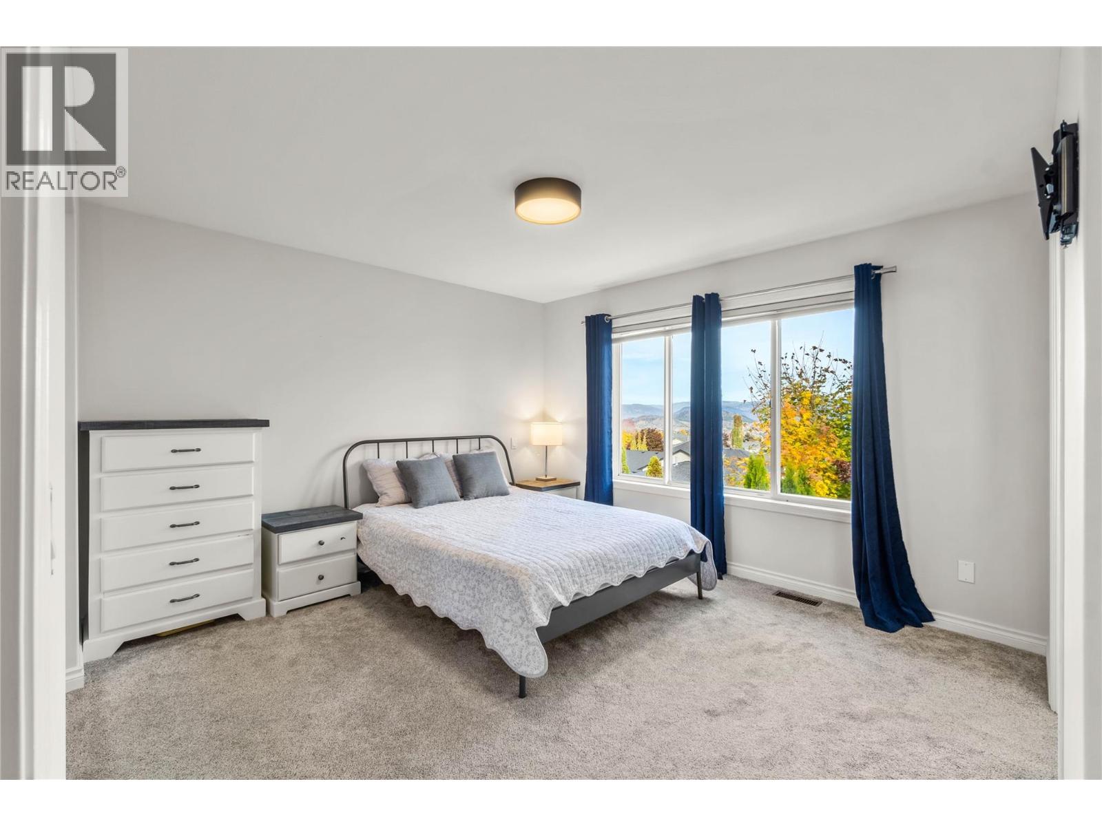 870 Regent Crescent - 14