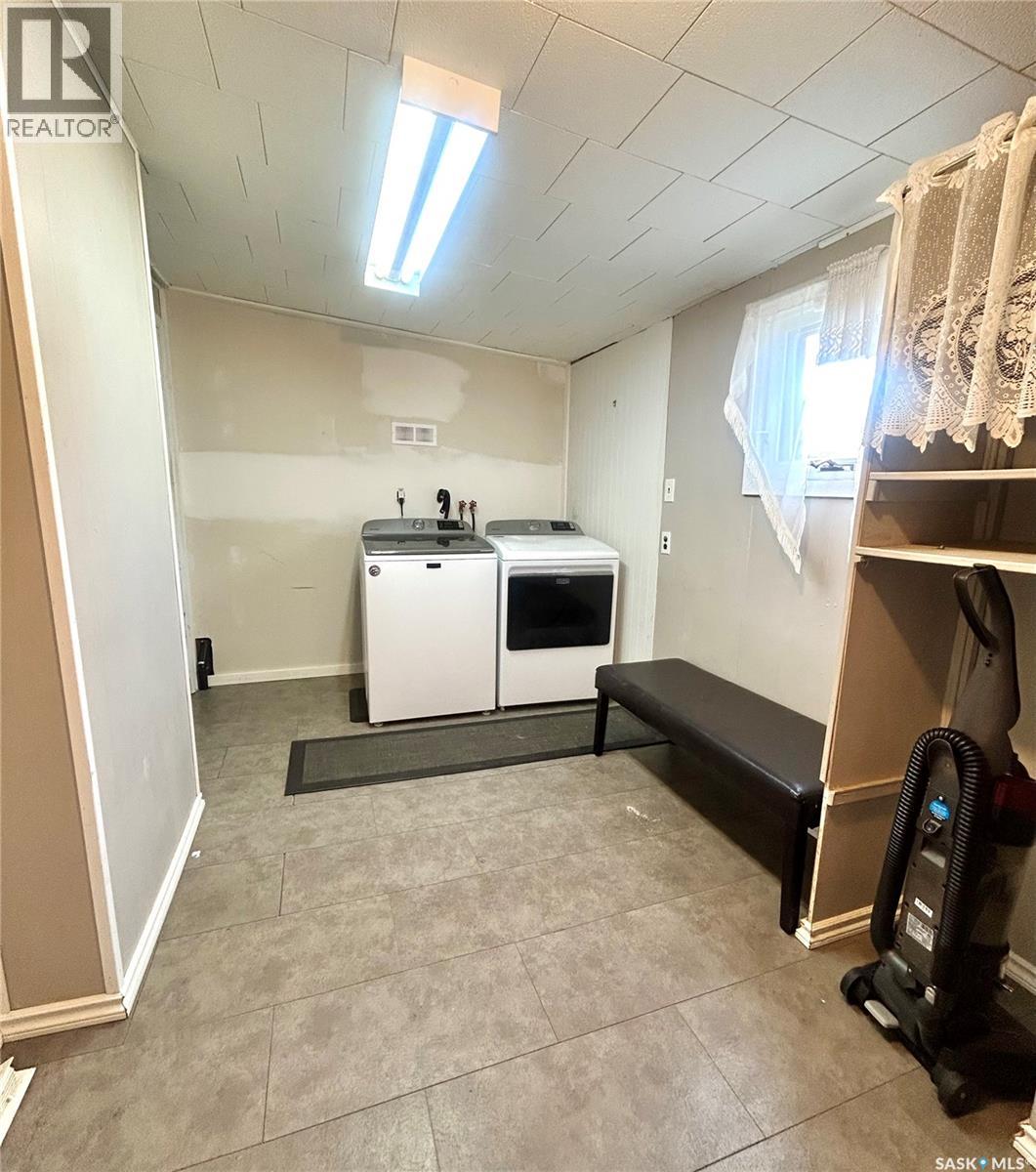 102 Mckendre STREET, Dysart — photo 12