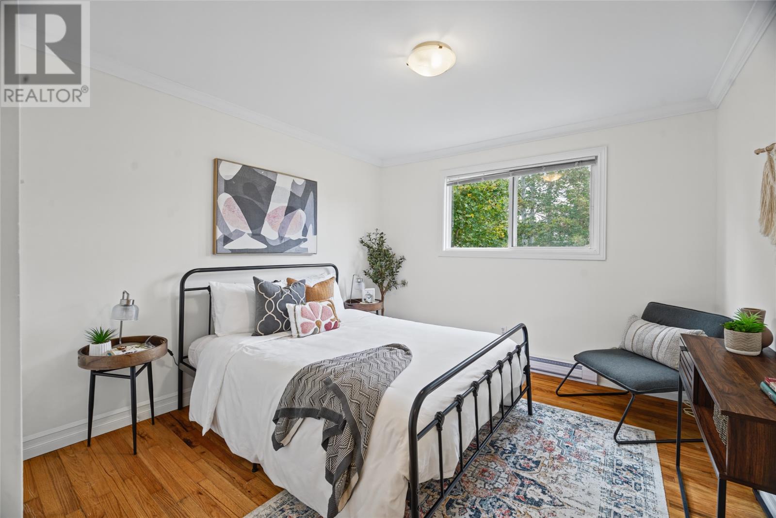 10 Johnson Crescent - 21