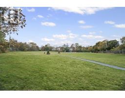 10 Johnson Crescent thumbnail 5