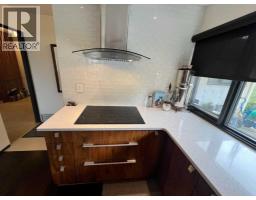 5pc Bathroom - 4312 52 Street, Camrose, AB T4V0A9 Photo 7