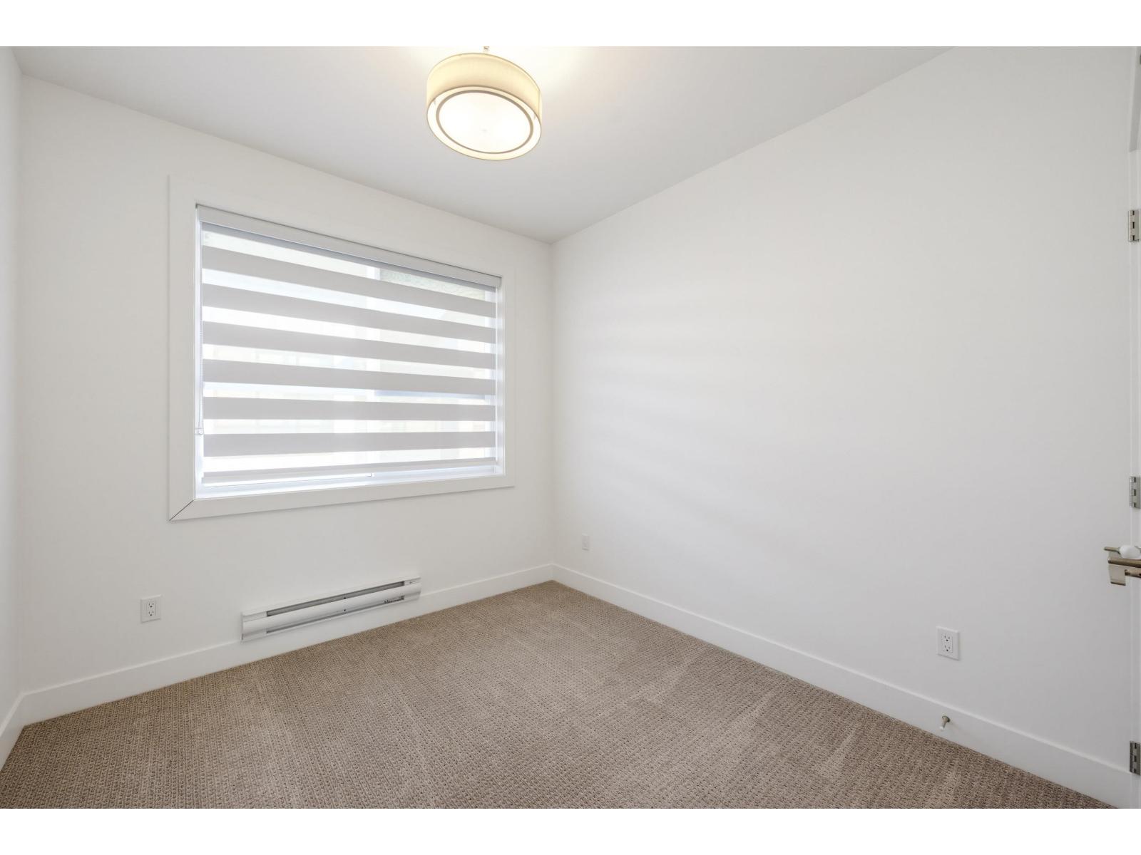 Photo of 62 7177 194A STREET 30