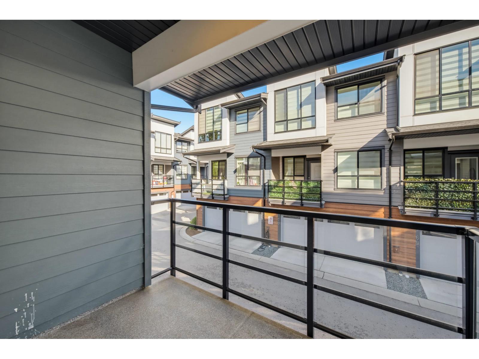 Photo of 62 7177 194A STREET 20