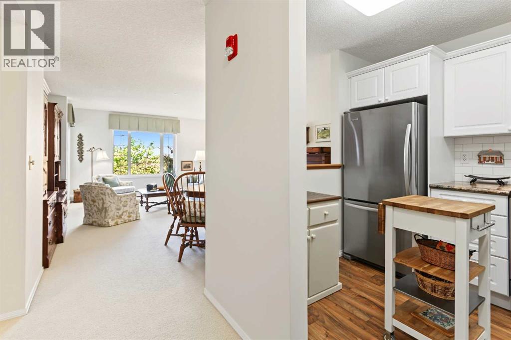 #, 3308 Sienna Park Green SW - photo 6