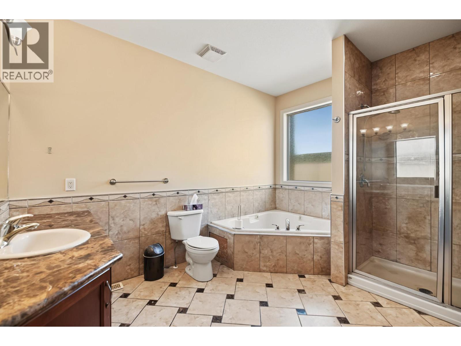 2405 Cobblestone Road - 27