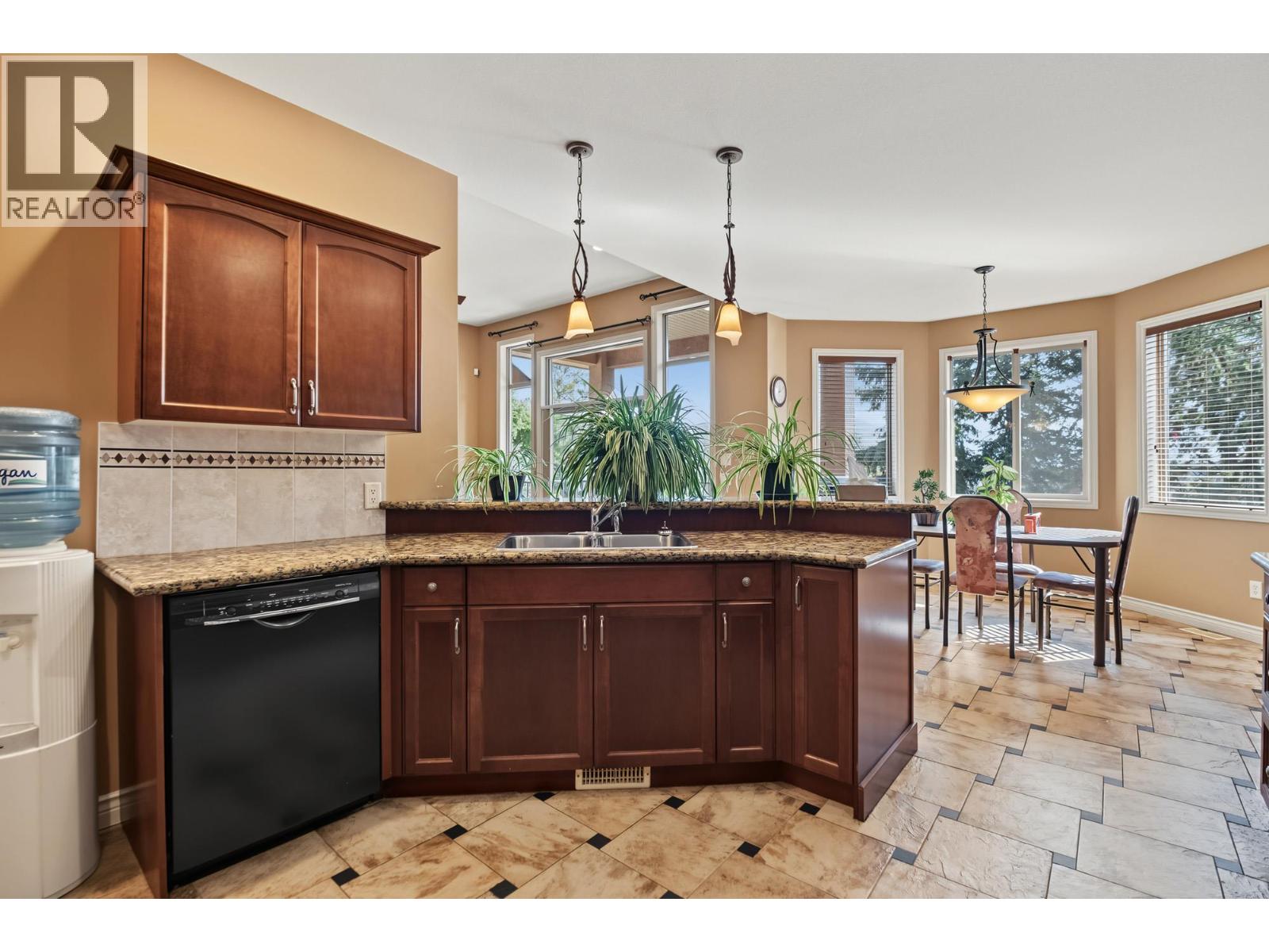 2405 Cobblestone Road - 21