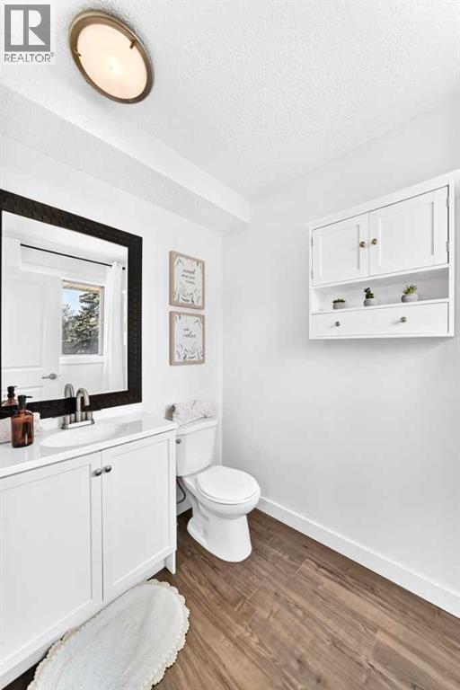 60 Erin Mount Crescent SE - 8